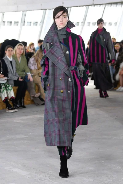 Look 5